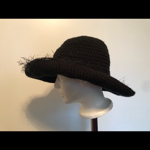 Classic crochet hat set. NWOT handmade. - Picture 2 of 8